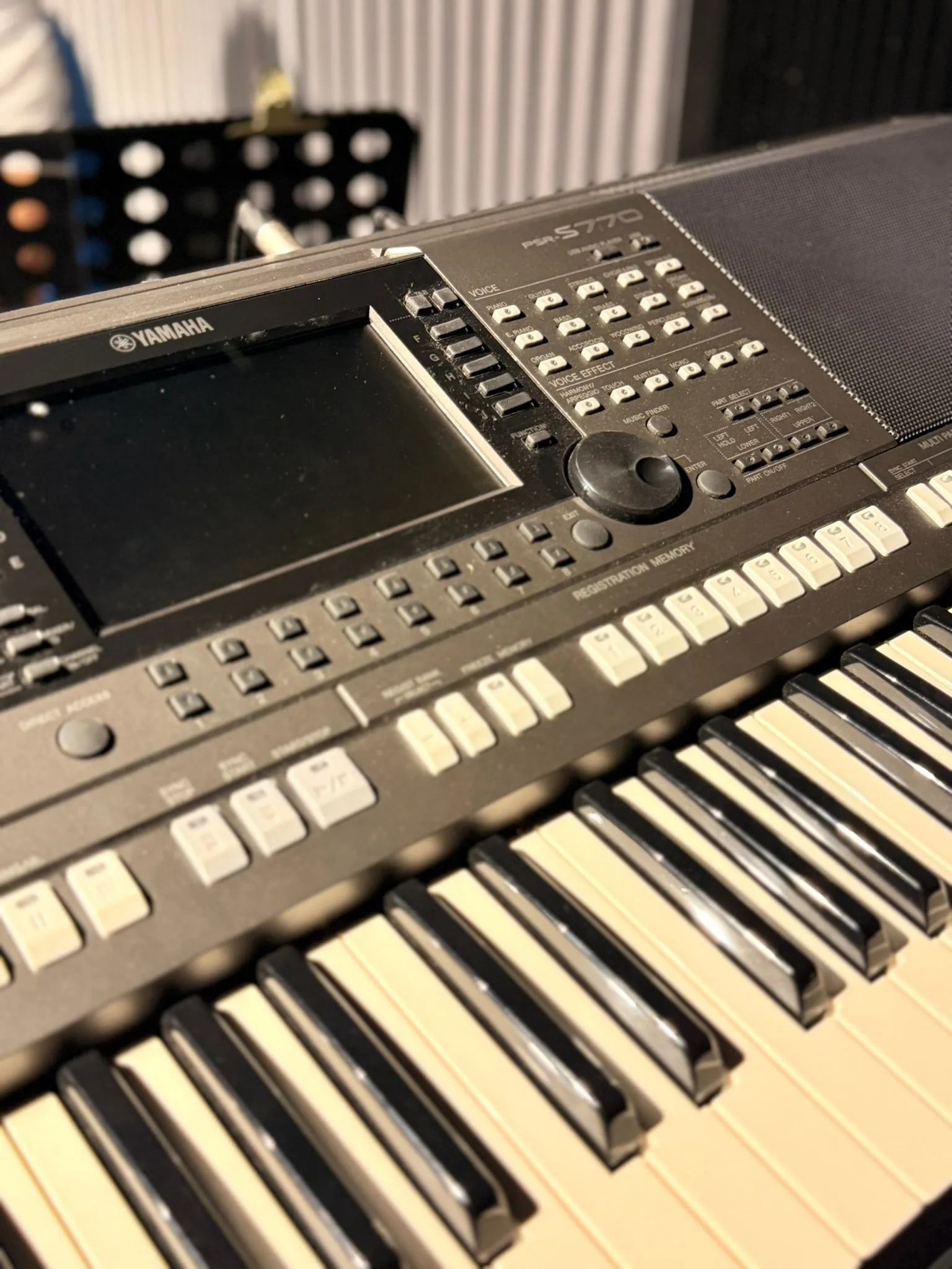 Yamaha PSR-S770 arranger keyboard